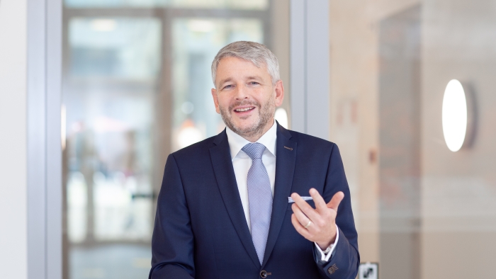 Das Bild zeigt Christopher Tighe, General Manager von Cisco Schweiz.