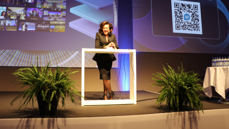 Caffarra auf der Berner Bühne. (Source: Netzmedien)